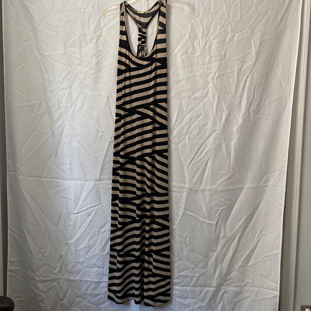 Gianni Bini long maxi racer back dress. Black and beige.